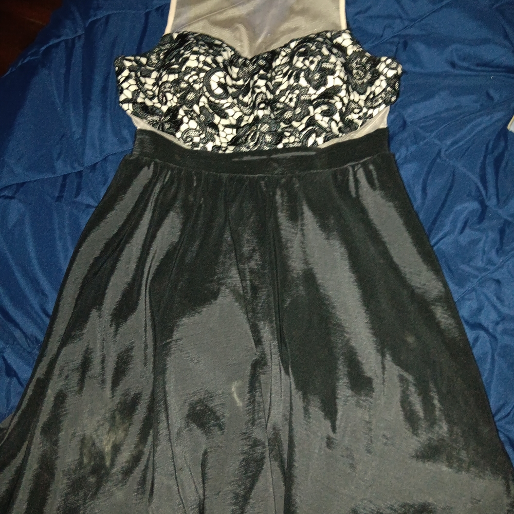 Elegant Black and White Lace Prom Dress